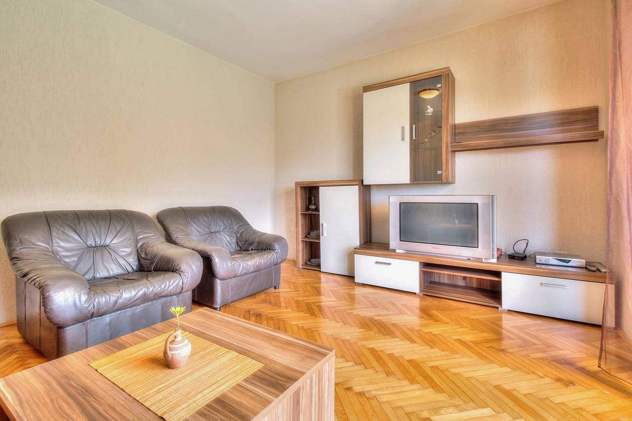 אומאג Lovric House With Apartments מראה חיצוני תמונה