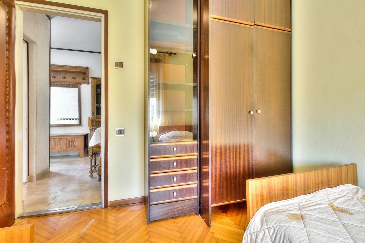 אומאג Lovric House With Apartments מראה חיצוני תמונה